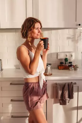 pexels-anna-alexes-7682906.jpg (223 KB)