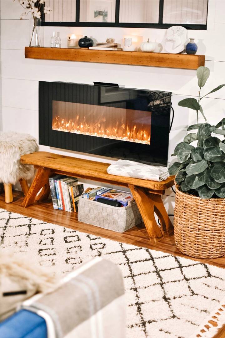 Gas fireplace: 