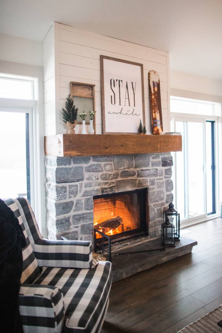 Traditional wood-burning fireplace: 