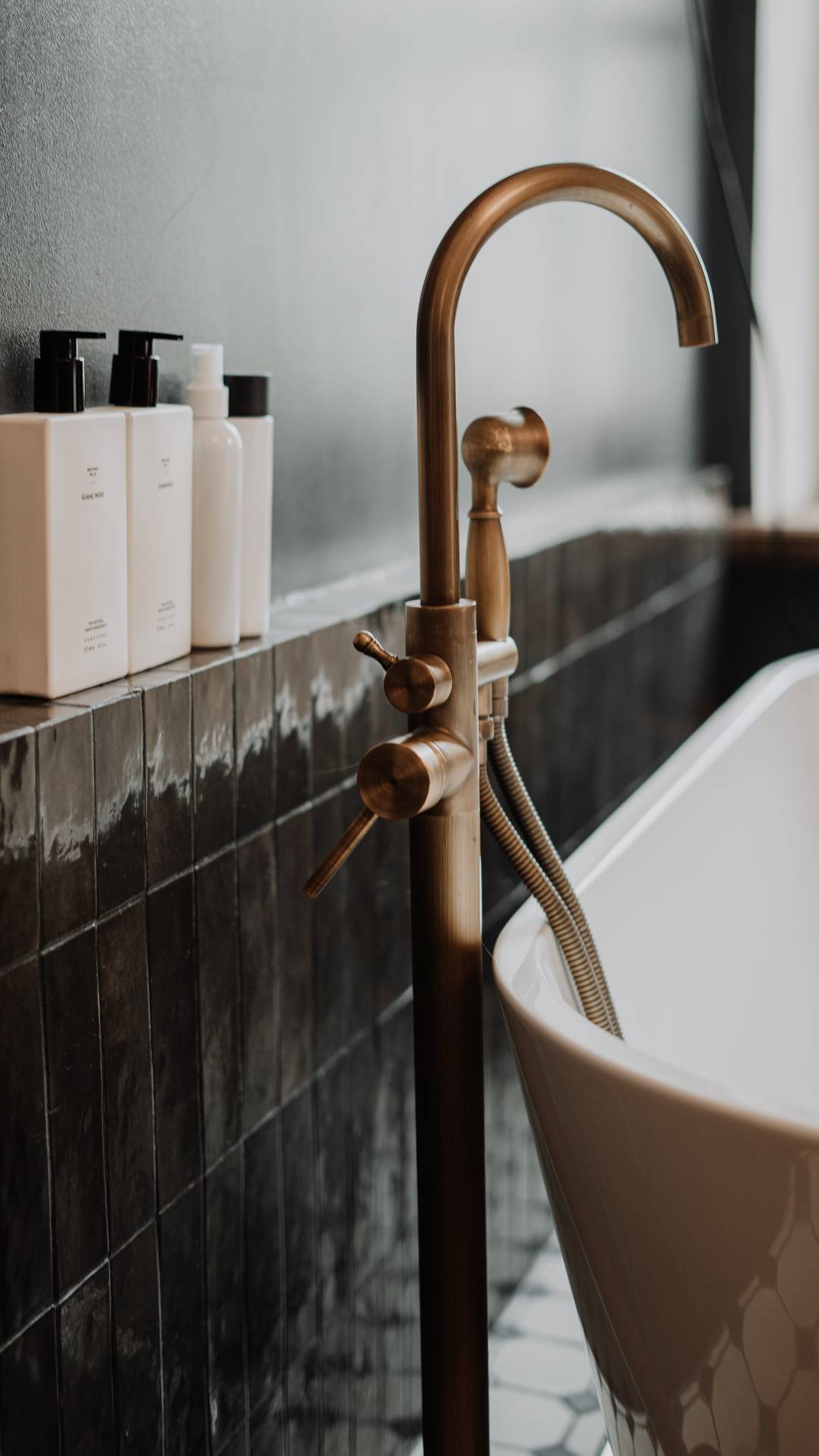  However, it can also create a disjointed or chaotic feel if the different tiles clash or don't complement each other.
